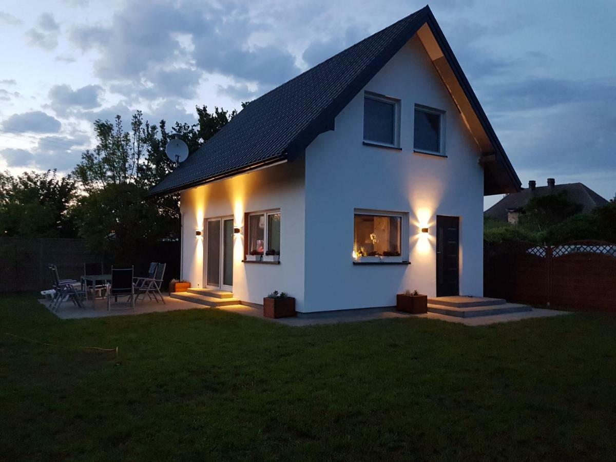 Villa Dom pod Orzechem Swinemünde Exterior foto